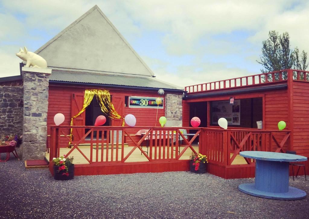 Galway Glamping Hotel Tuam Exterior photo